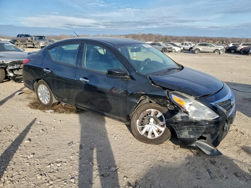 2018 NISSAN VERSA S S 4