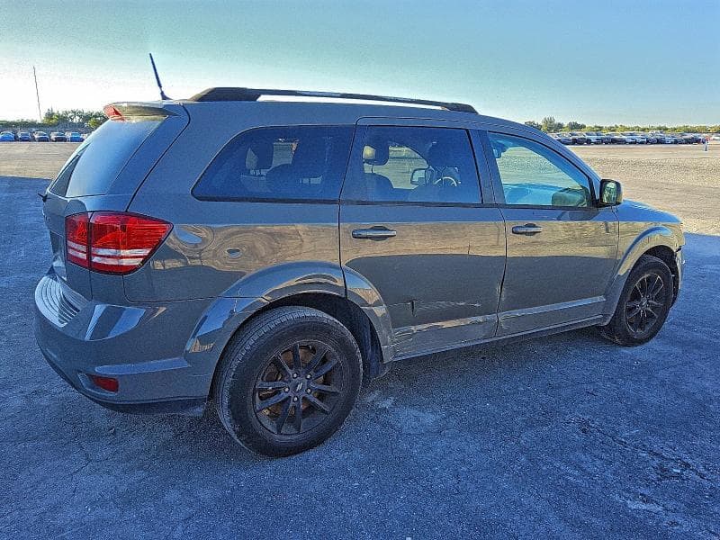 2020 DODGE JOURNEY SE 3