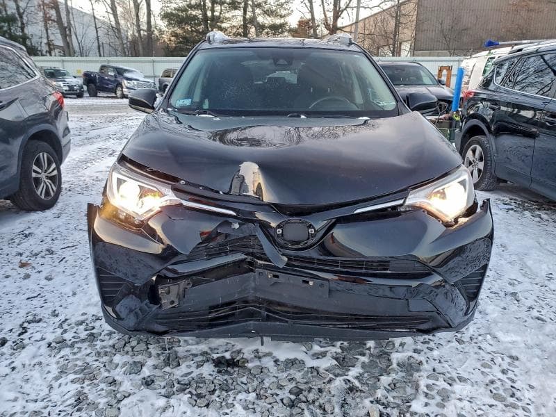 2017 TOYOTA RAV4 LE LE 5
