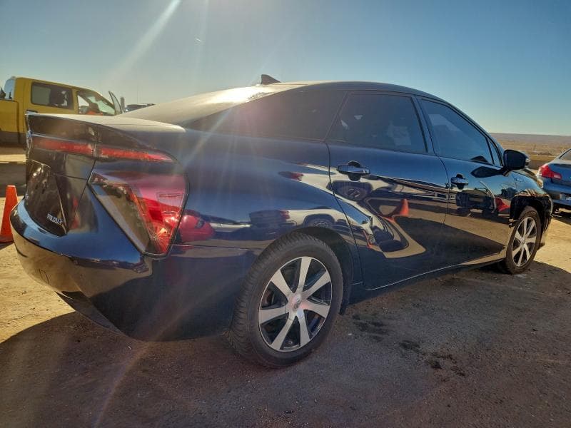 2017 TOYOTA MIRAI 4