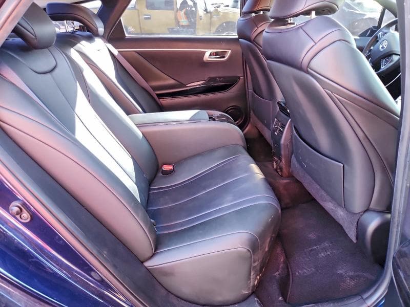 2017 TOYOTA MIRAI 11