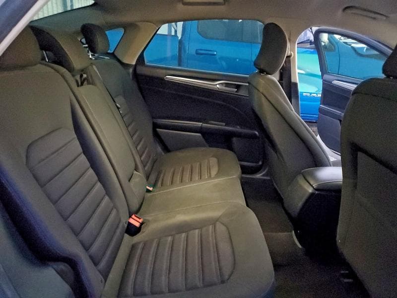2018 FORD FUSION SE 10