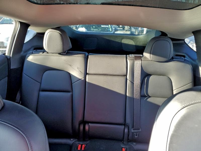 2023 TESLA MODEL Y 10