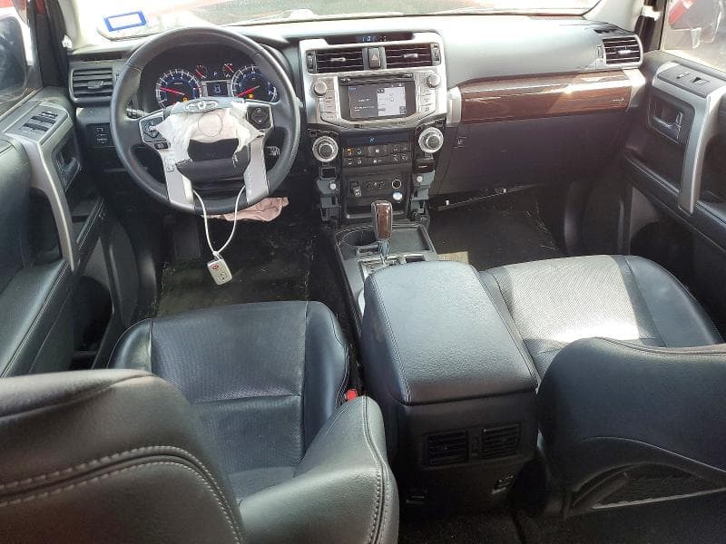 2018 TOYOTA 4RUNNER SR5 SR5 8