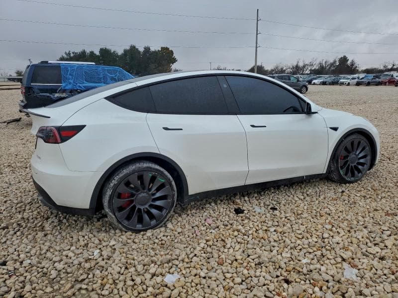 2024 TESLA MODEL Y 3