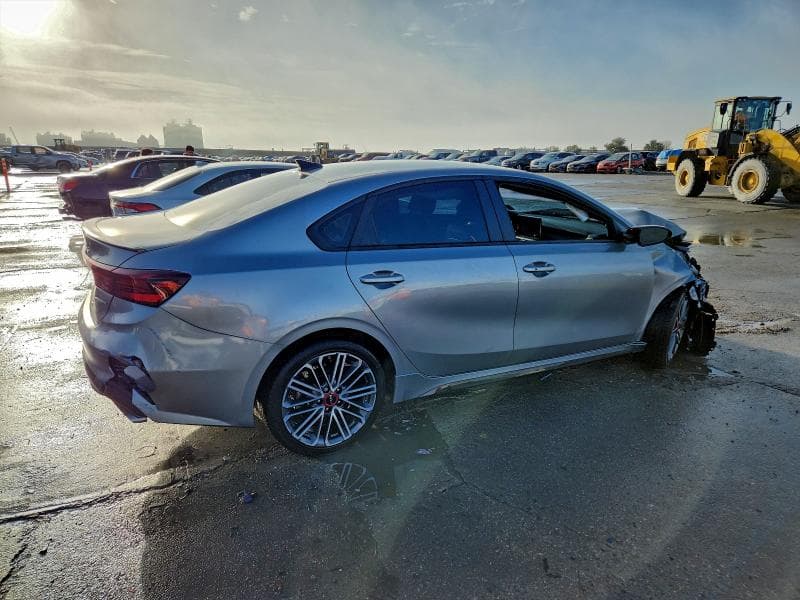 2023 KIA FORTE GT 3