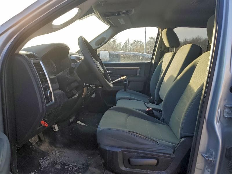2017 RAM 1500 SLT SLT 8