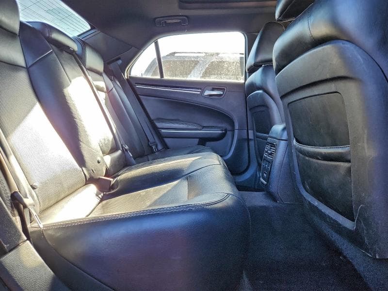 2018 CHRYSLER 300 S S 10