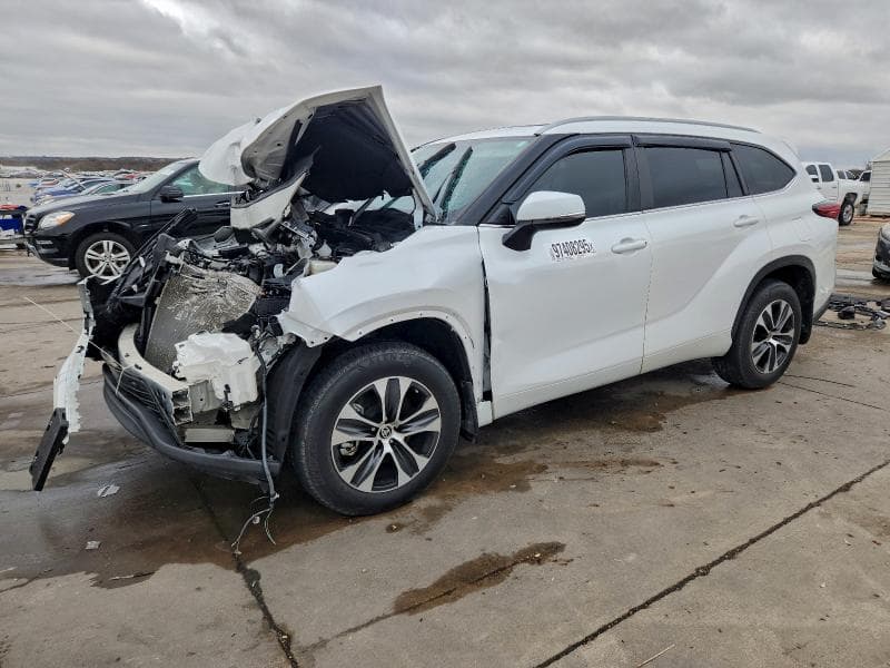2023 TOYOTA HIGHLANDER XLE XLE - 1