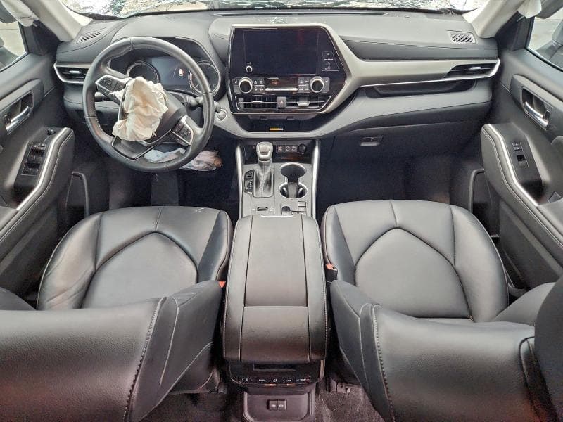 2023 TOYOTA HIGHLANDER XLE XLE 8