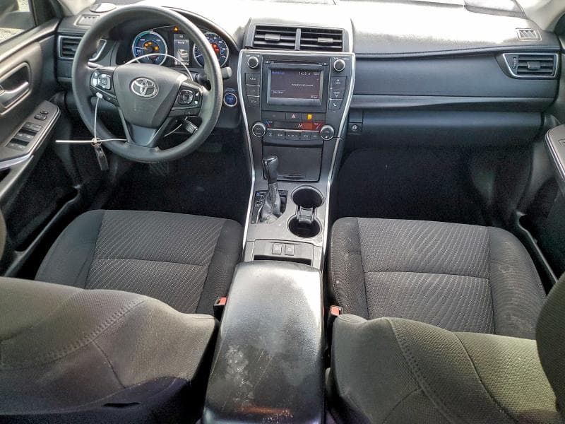 2017 TOYOTA CAMRY HYBRID LE LE 8