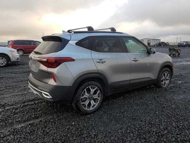 2021 KIA SELTOS EX 3