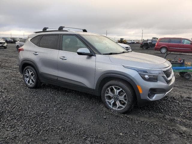 2021 KIA SELTOS EX 4