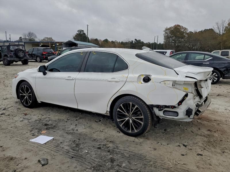 2020 TOYOTA CAMRY SE SE 2