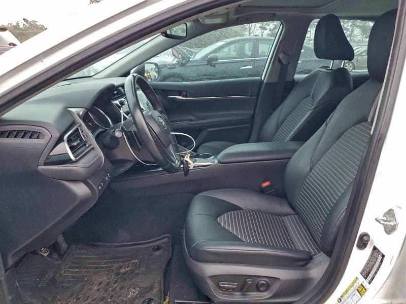 2020 TOYOTA CAMRY SE SE 7
