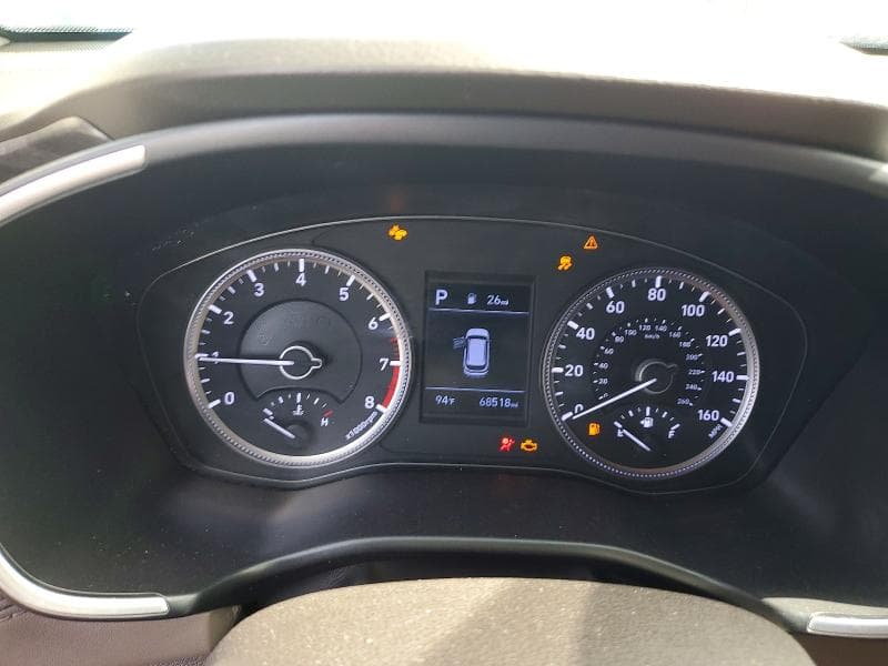 2020 HYUNDAI SANTA FE SE 9