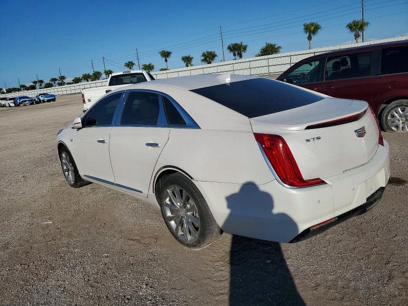 2018 CADILLAC XTS 3