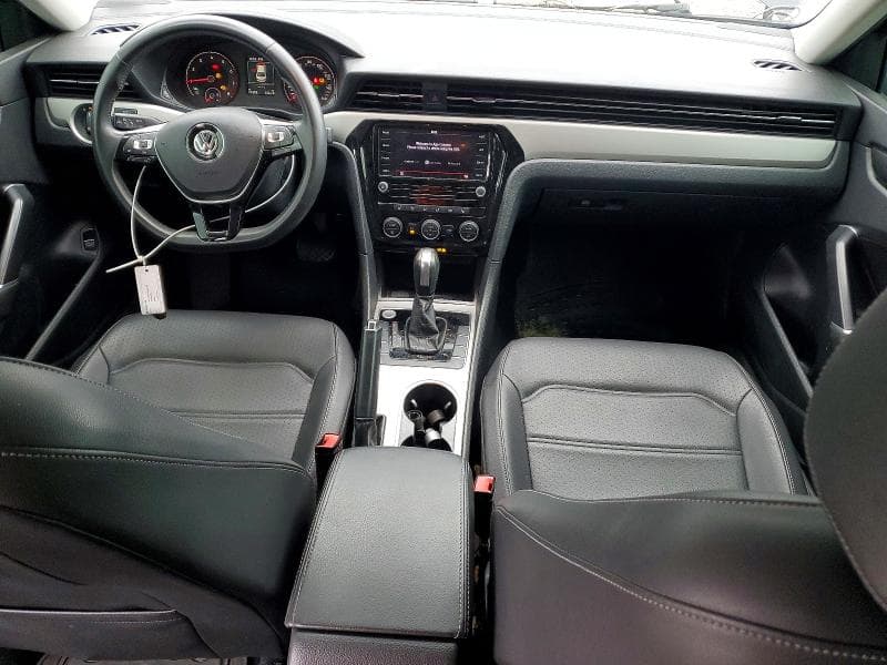 2022 VOLKSWAGEN PASSAT SE 8