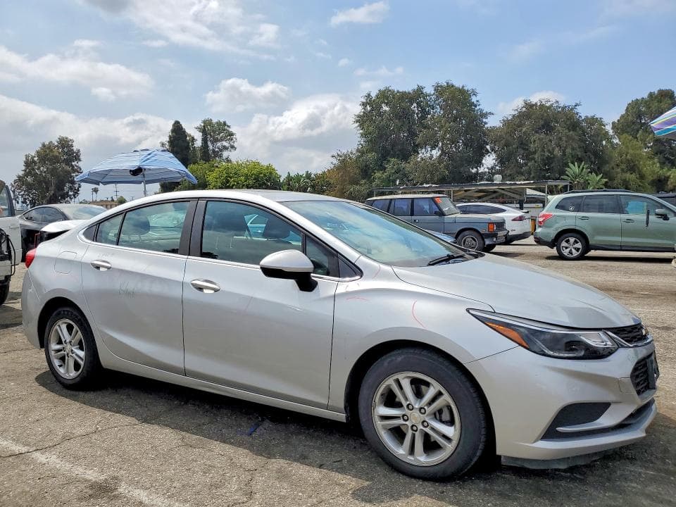 2018 CHEVROLET CRUZE LT LT 4