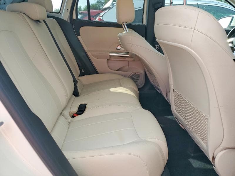 2021 MERCEDES-BENZ GLA 250 4MATIC 11