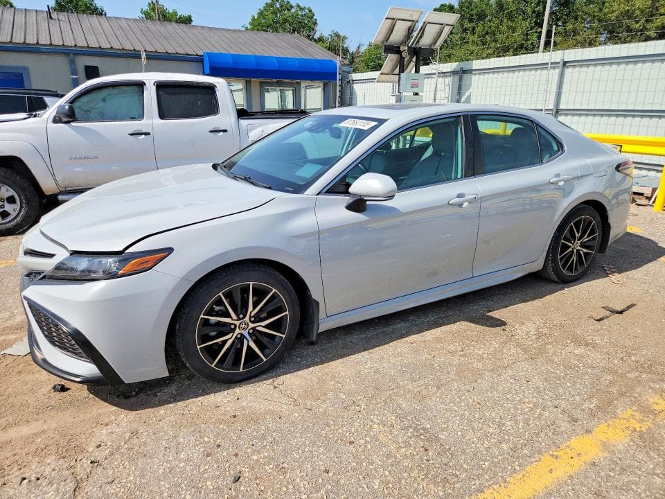 2022 TOYOTA CAMRY SE - 1