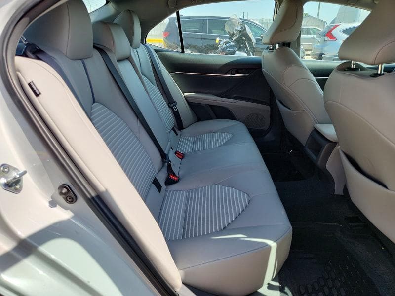2022 TOYOTA CAMRY SE 10
