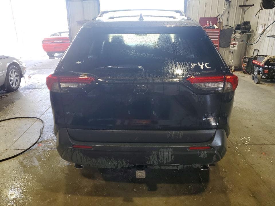 2025 TOYOTA RAV4 HYBRID XLE 6