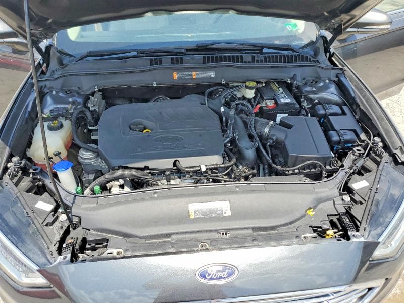 2017 FORD FUSION SE 11