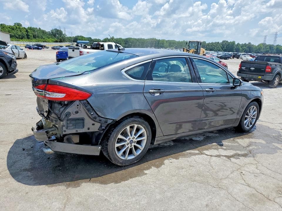 2017 FORD FUSION SE 3