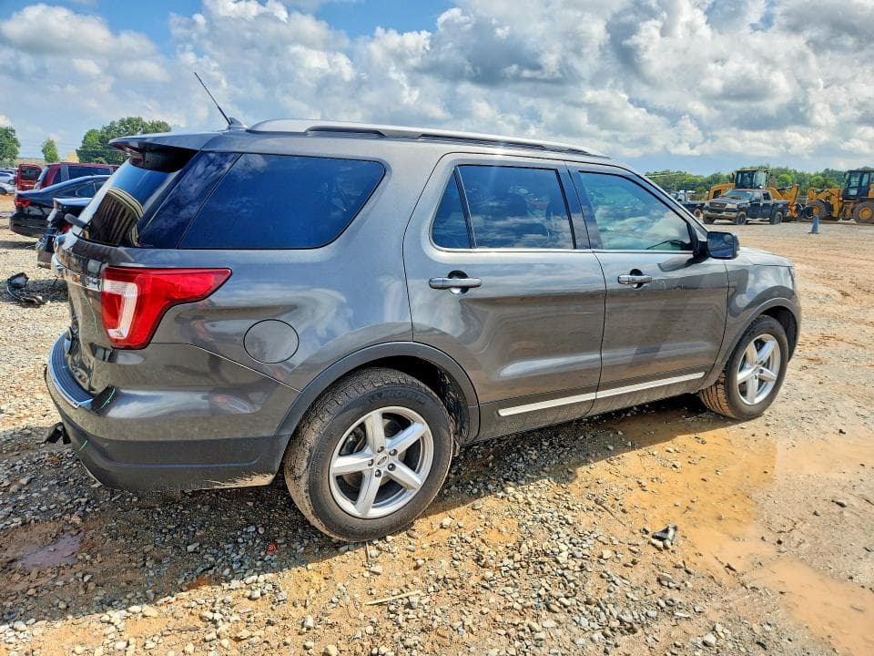 2018 FORD EXPLORER XLT 3