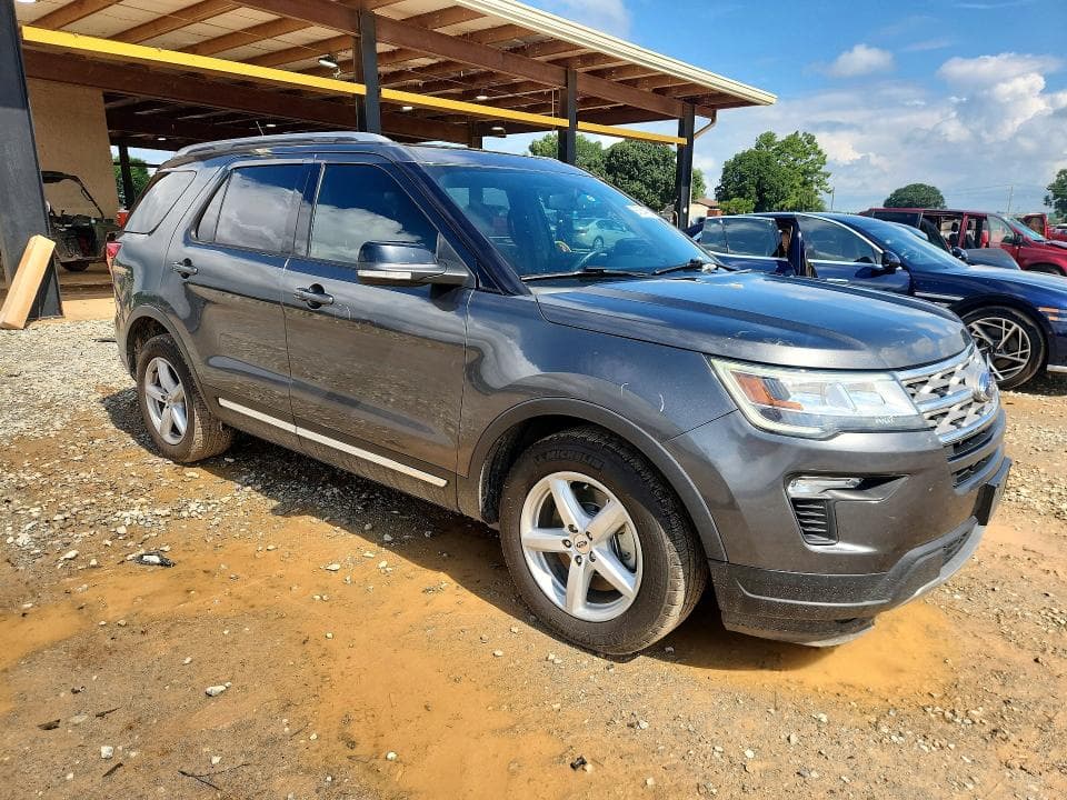 2018 FORD EXPLORER XLT 4