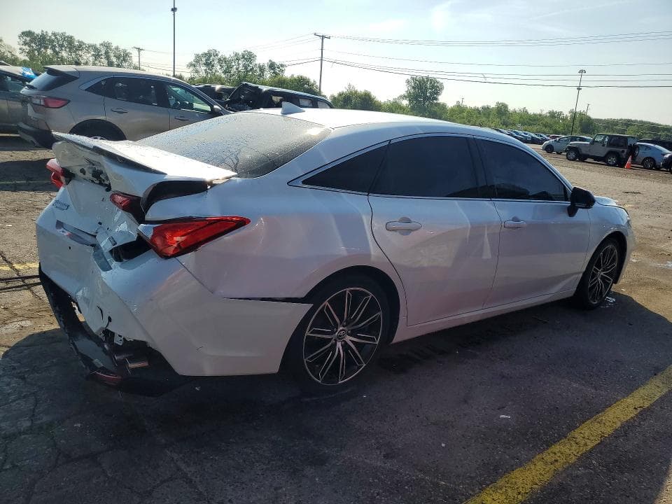 2019 TOYOTA AVALON TOURING 3