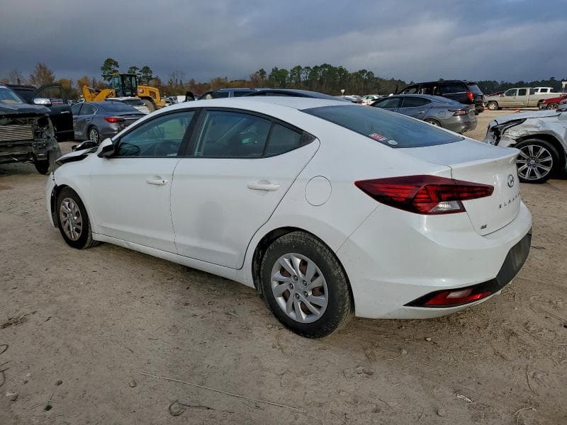 2019 HYUNDAI ELANTRA SE 2