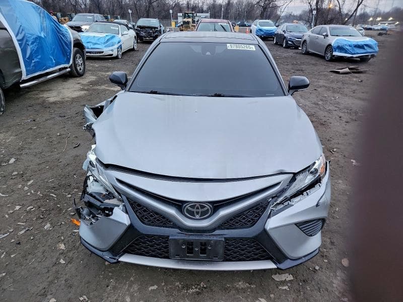 2020 TOYOTA CAMRY XSE 5