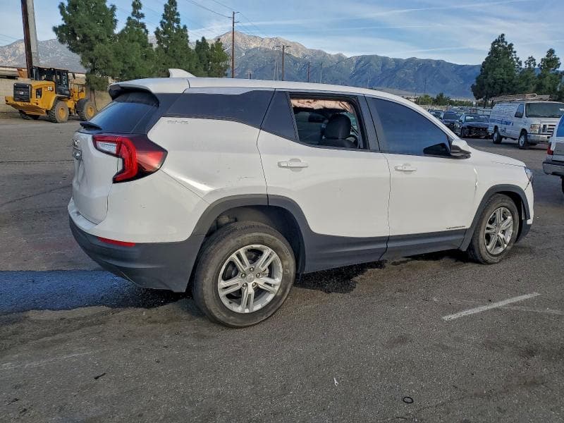 2024 GMC TERRAIN SLE 3