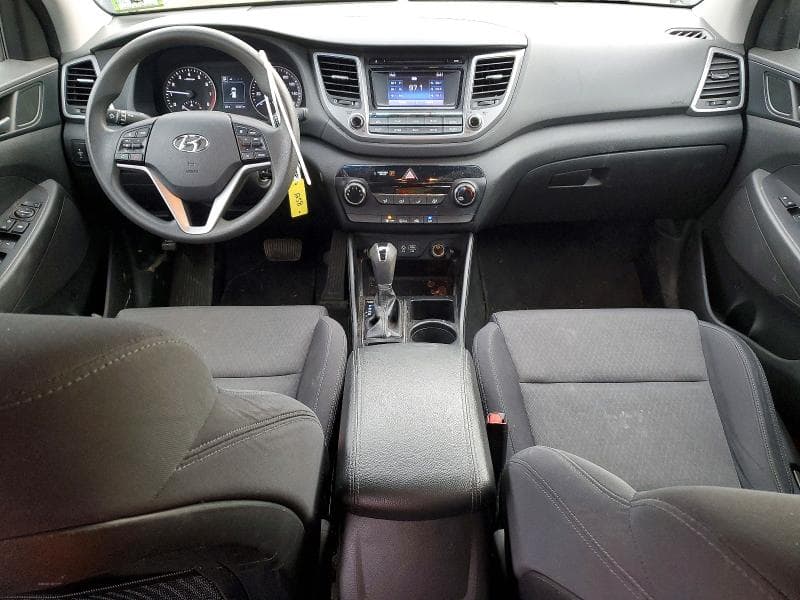 2018 HYUNDAI TUCSON SE SE 8