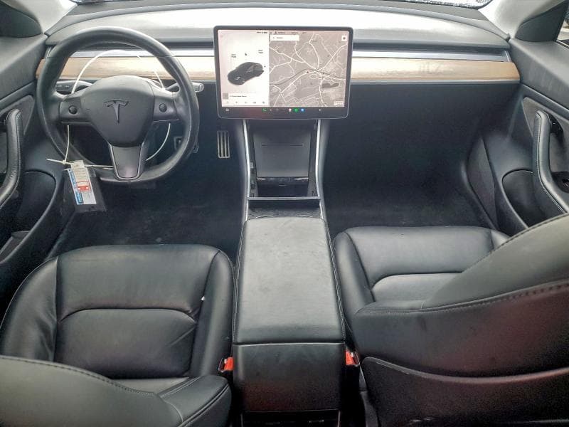 2018 TESLA MODEL 3 8