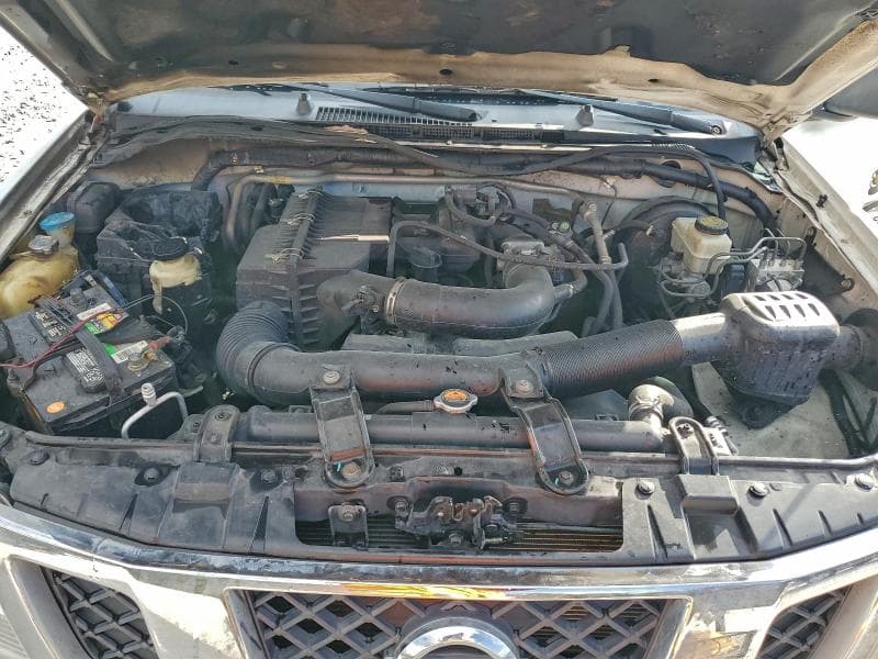 2017 NISSAN FRONTIER S 11