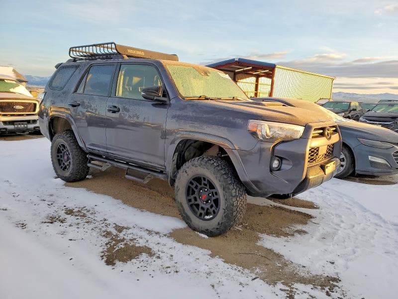2021 TOYOTA 4RUNNER 4