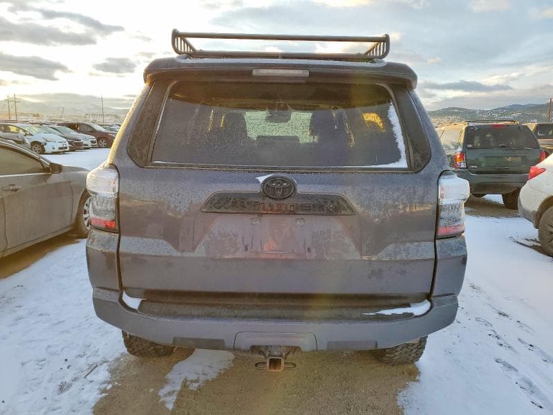 2021 TOYOTA 4RUNNER 6
