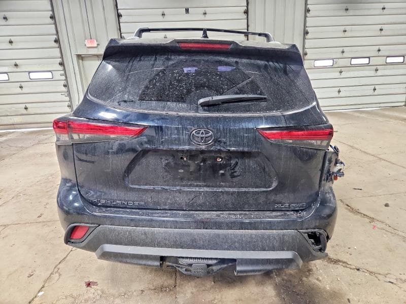 2022 TOYOTA HIGHLANDER XLE 6