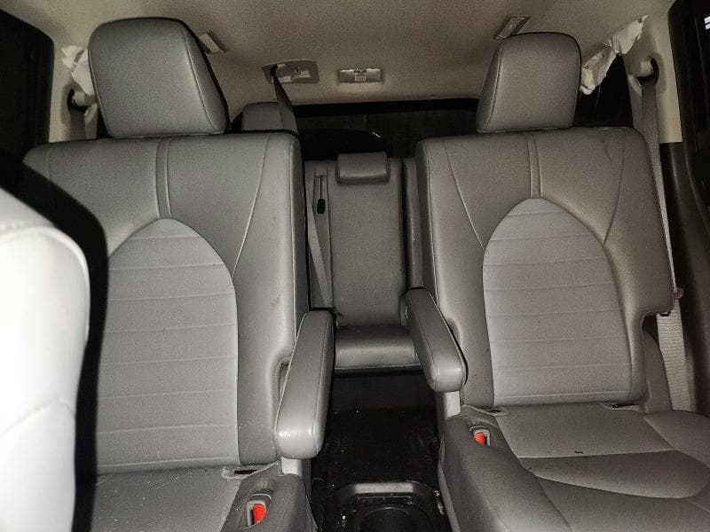 2022 TOYOTA HIGHLANDER XLE 10