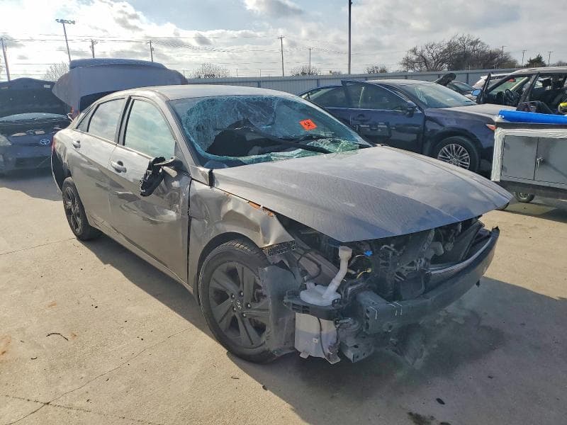 2022 HYUNDAI ELANTRA SEL SEL 4