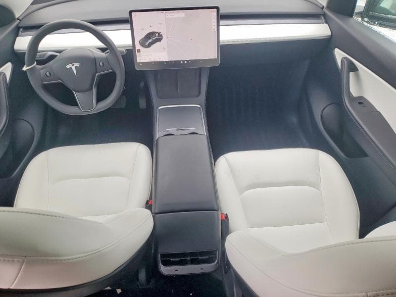 2021 TESLA MODEL Y 8