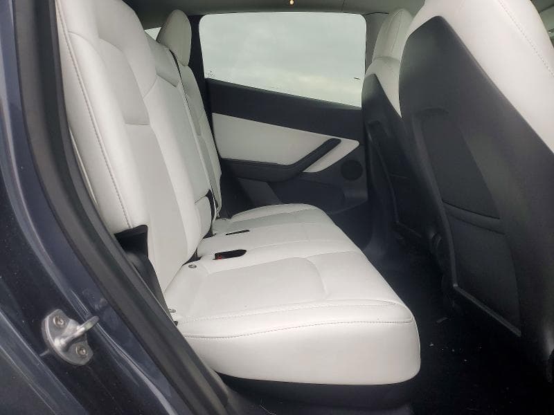 2021 TESLA MODEL Y 10