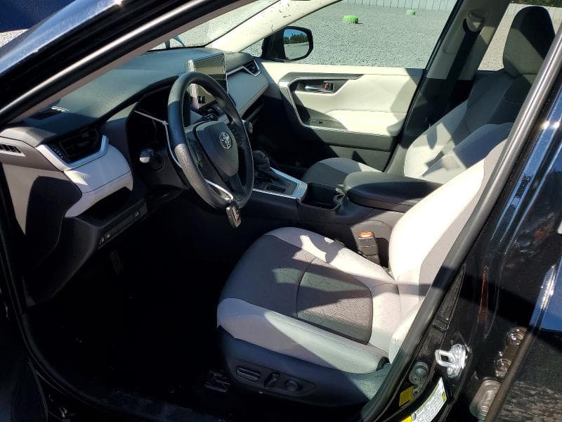 2025 TOYOTA RAV4 XLE XLE 7