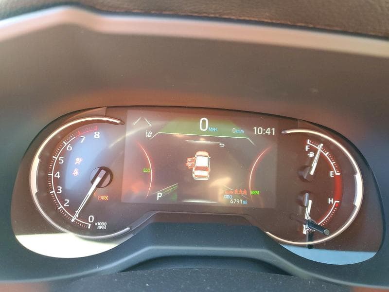 2025 TOYOTA RAV4 XLE XLE 9