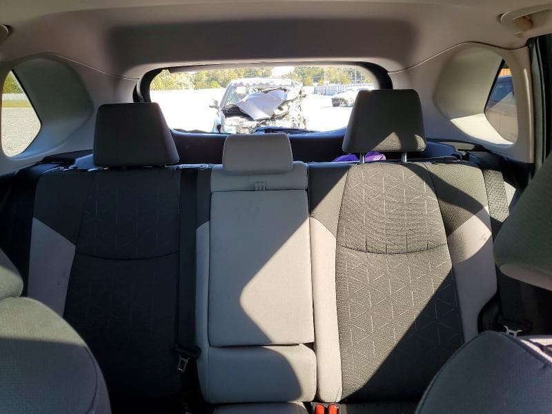 2025 TOYOTA RAV4 XLE XLE 10