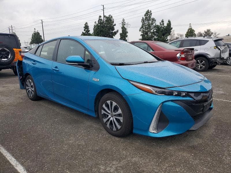 2017 TOYOTA PRIUS PRIME 4