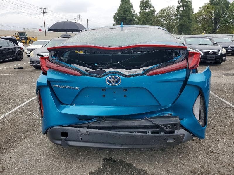 2017 TOYOTA PRIUS PRIME 6